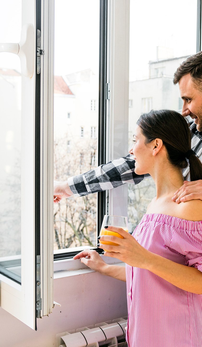 janela-acustica-na-rua-carlos-sampaio-leme-rj